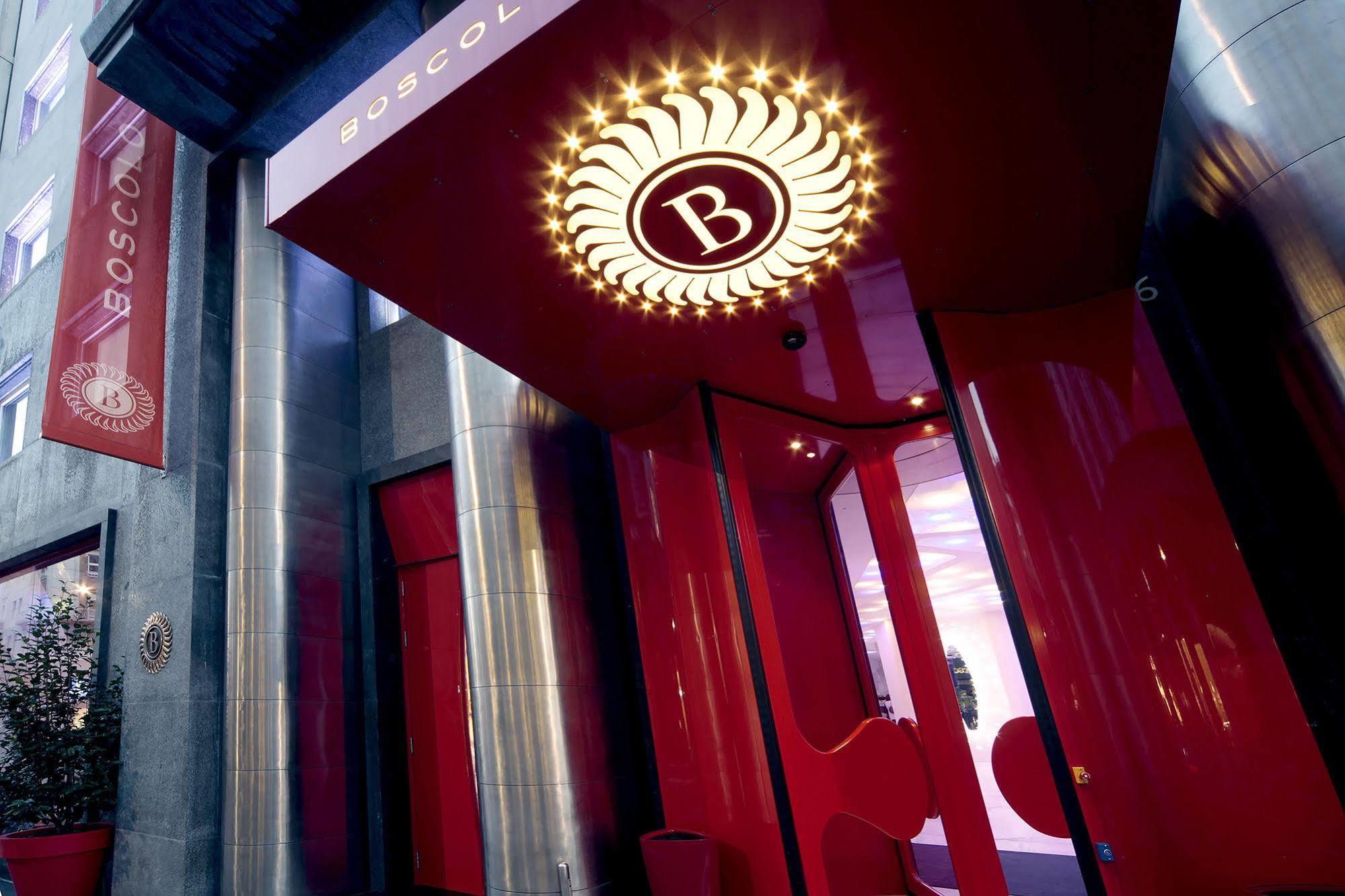 Hotel Palazzo Matteotti, The Dedica Anthology, Autograph Collection Milán Exteriér fotografie Entrance to the hotel