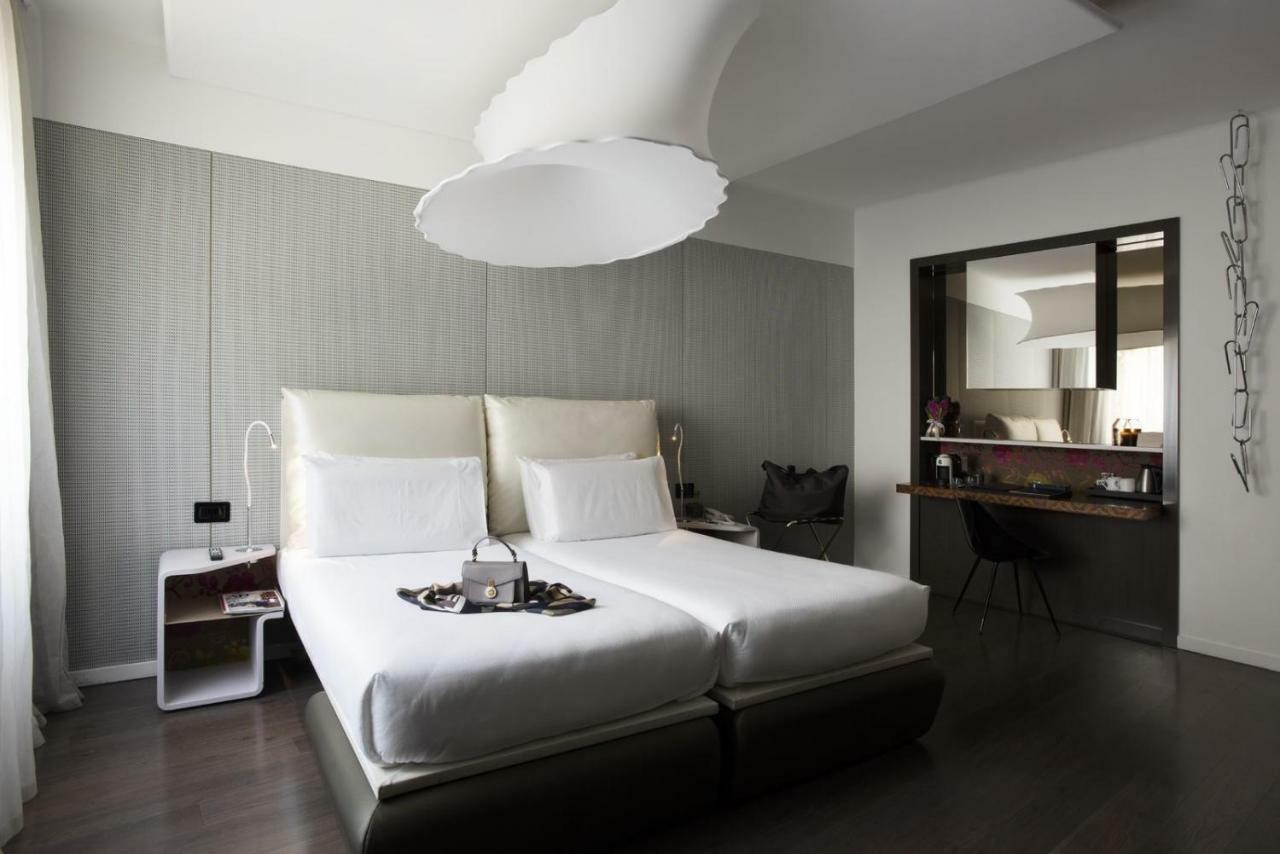 Hotel Palazzo Matteotti, The Dedica Anthology, Autograph Collection Milán Exteriér fotografie A room at the hotel