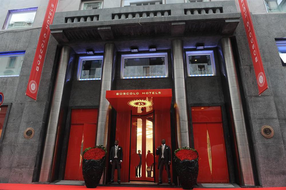 Hotel Palazzo Matteotti, The Dedica Anthology, Autograph Collection Milán Exteriér fotografie Entrance of the hotel